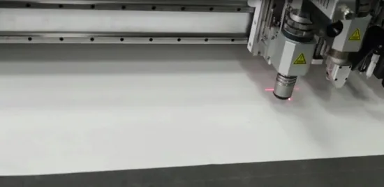 Máquina de corte com lâmina de espuma para papelão ondulado e ferramenta de vinco com faca oscilante Cortador digital